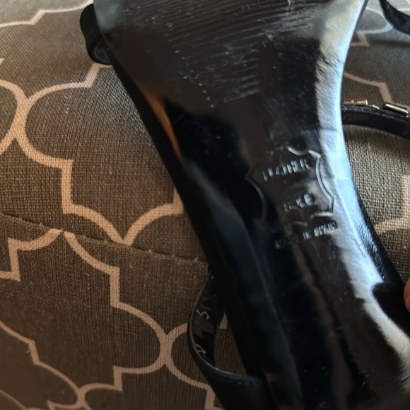 StuartWeitzman Size 9. Black and silver sandals - Picture 5 of 8